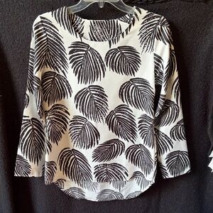 🌴 NWOT BOUTIQUE WOMENS SIZE XS BLACK & WHITE PALM LEAF TUNIC TOP